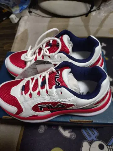 FILA 여성 신발 빨간색/화이트/파랑 23cm