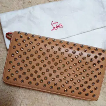 Christian Louboutin 스터드 3단 폴더형 지갑