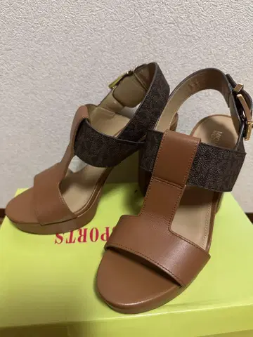 마이클코어스 샌들 6M(23cm)