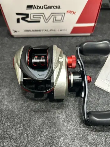 아부 가르시아 REVO5 STX-L 좌핸들 몇 번 사용 새상품급