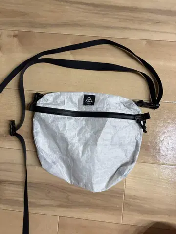 새상품급 Shelt pack 화이트 사코슈