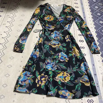 DIANE VON FURSTENBERG 플라워 프린트 랩 드레스