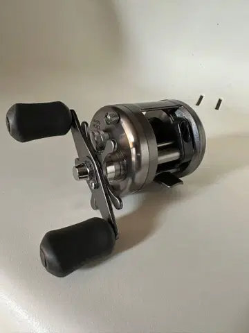 SHIMANO AXIS 100