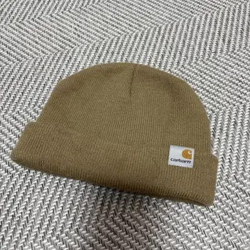 Carhartt 베이지 니트 모자