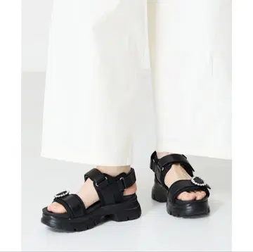 비쥬 모티브 스포츠 샌들
