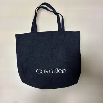 캘빈클라인 토트백 데님 스타일