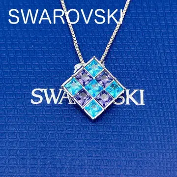 SWAROVSKI 스와로브스키 블루 크리스탈 스퀘어 목걸이