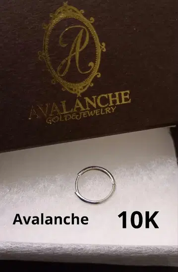 AVALANCHE 귀걸이 10K 화이트 골드 15mm 후프 귀걸이