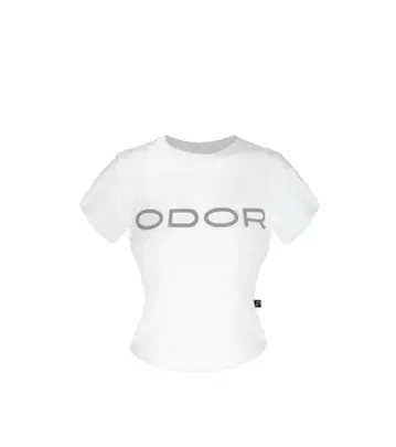 ODOR baby tee in white 시즈니룩