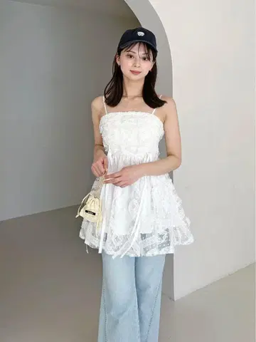 온라인 완판템 SNIDEL 튤 페플럼 블라우스