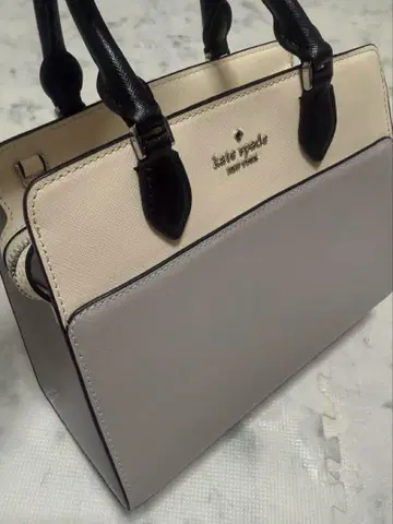 Kate Spade 백