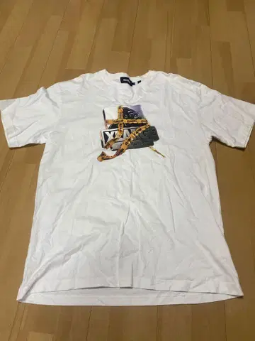 X-LARGE 화이트 티셔츠