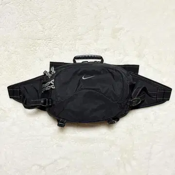 y2k NIKE 00s archive body bag