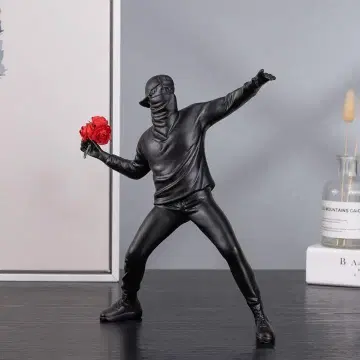 뱅크시 Banksy 아트 꽃을 버리는 소년 피규어 오브제 블랙
