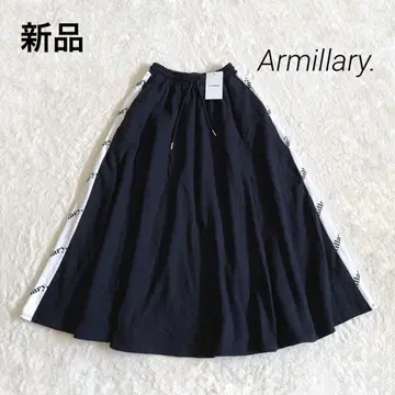 새상품 Armillary. 사이드 패턴 플레어 스커트 네이비