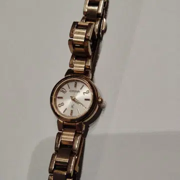 솔라 시계 xc CITIZEN b036t016600