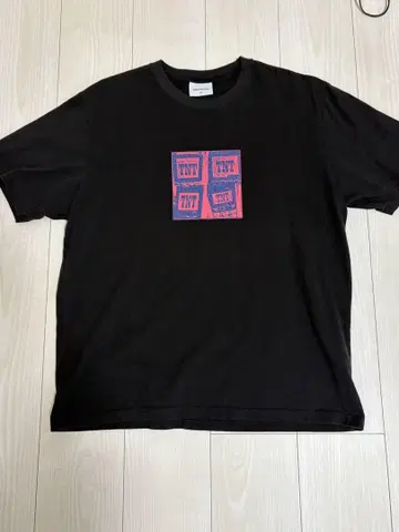 thisisneverthat 티셔츠