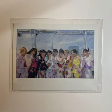 이키나리 도호쿠산 폴라로이드 단체