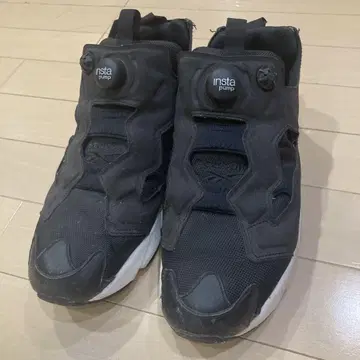 Reebok insta pump 블랙 스니커즈