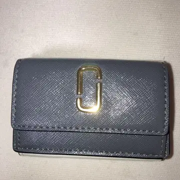 새상품급 MARC JACOBS 3단 폴더형 지갑