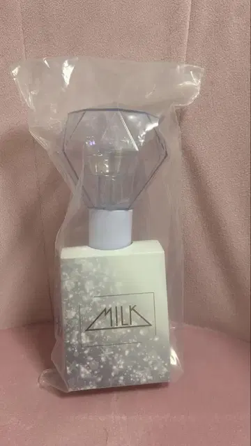 M!LK 응원봉