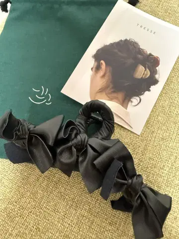 TRESSE 가죽 RUBAN 리본 헤어 클립