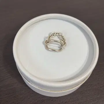 UNKNOWN. U085 ' BRIDGE ' RING / SILVER