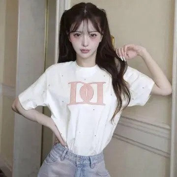 Darich 퀼팅 아플리케 비쥬 T셔츠