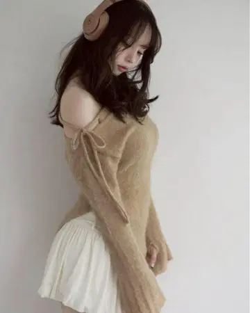 andmary Fluffy loose knit 베이지