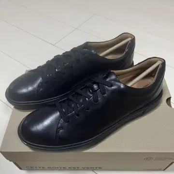 [미사용 새상품] Clarks Unstructured 블랙 캐주얼 슈즈