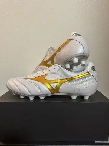 미사용 새상품 미즈노 모렐리아2 Japan 화이트 골드 28cm