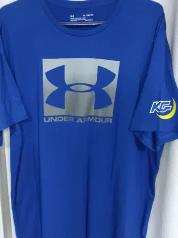 UNDER ARMOUR 스트레치 소재 티셔츠