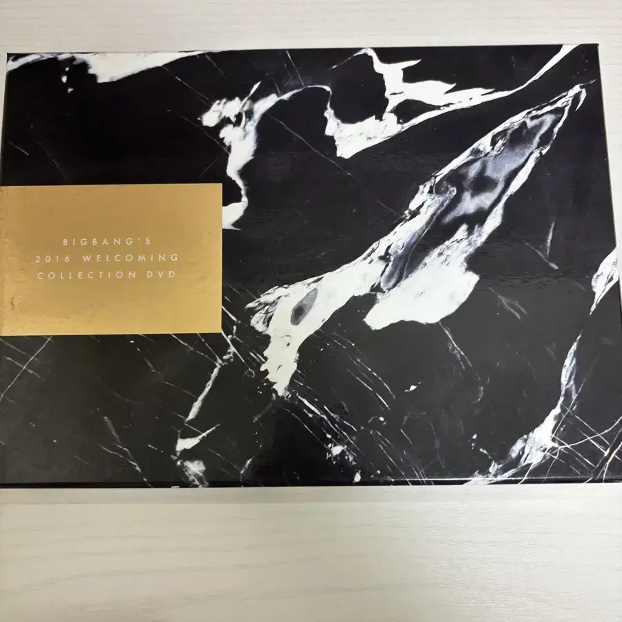 BIGBANG/BIGBANG'S 2016 WELCOMING COLLEC… 2016 - Welcoming Collection DVD and Calendar - Korean — my