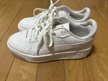 PUMA 스니커즈 카리나 스트릿
