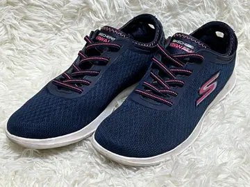 SKECHERS GO WALK 네이비 스니커즈