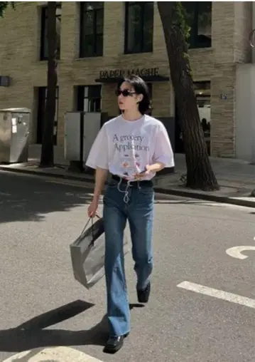 [가격 인하 가능] 블랙 부츠컷 데님