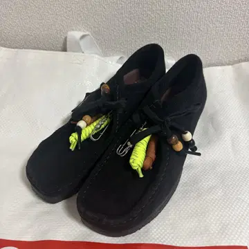 클락스 왈라비 부츠