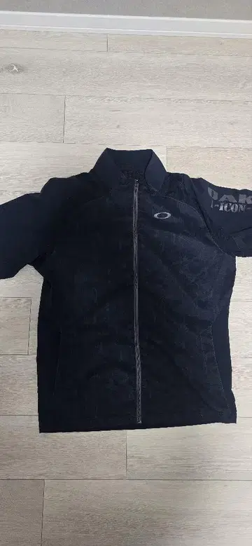 Oakley 블랙 자켓