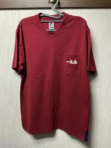 FILA 빨간색 포켓 부착 티셔츠 L 사이즈