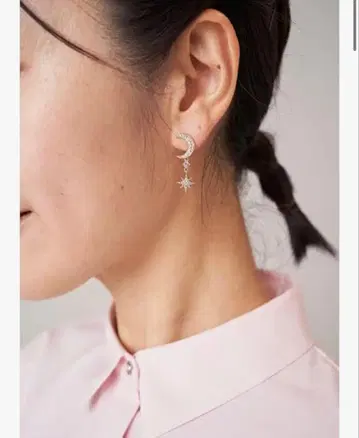 셀포드 크리스탈 문 귀걸이