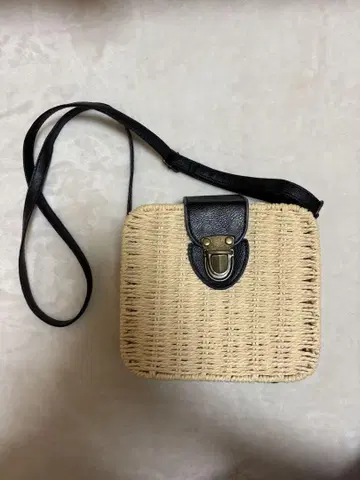 스퀘어형 바스켓백