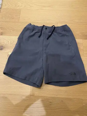 THE NORTH FACE 그레이 숏팬츠