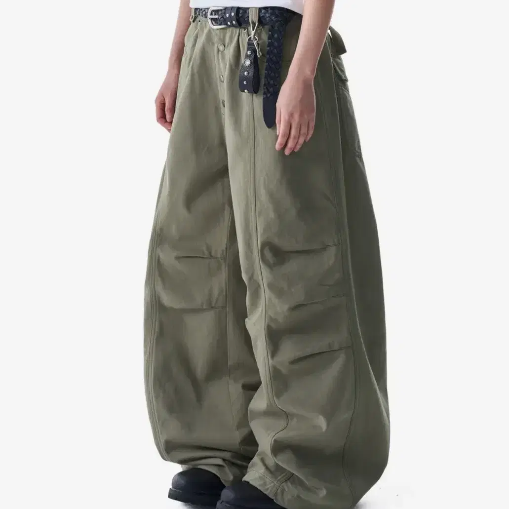 【韓国 HILLDA】Jam Stone Bootcut Pants 7 For All Mankind Women's Bootcut Jean, Highline at Amazon