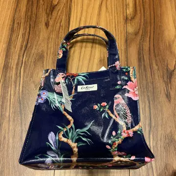 미사용 새상품 Cath Kidston 캐스키드슨 네이비 꽃무늬 토트백