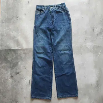 CALVIN KLEIN 캘빈 클라인 스트레이트 데님 여성용 로고
