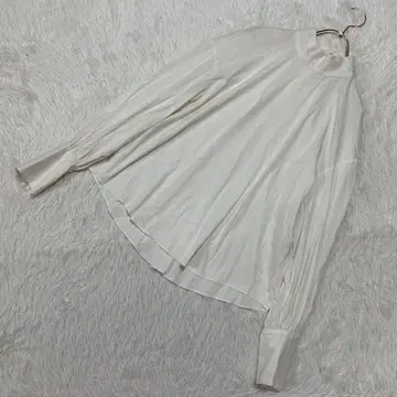 ZARA WOMAN 티셔츠 화이트 S, 세련됨