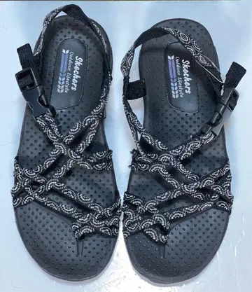 Skechers 스케쳐스 샌들 사이즈 6 (23cm)