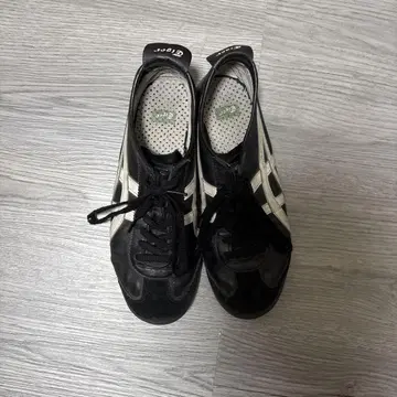 오니츠카타이거 블랙 스니커즈