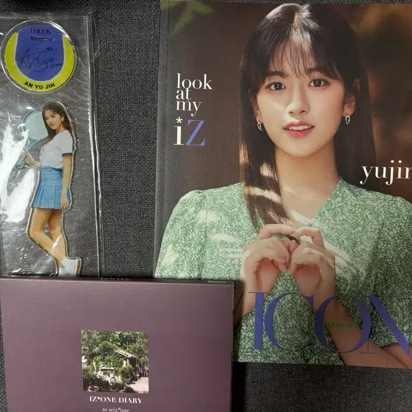 IZ*ONE | 아이즈원 Iz*one D-Ikon Yujin Version on Bunjang