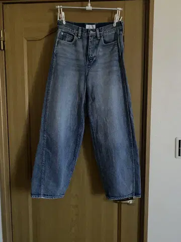 유나이티드 애로우즈 그린 라벨 릴랙싱 청바지 커브 데님
